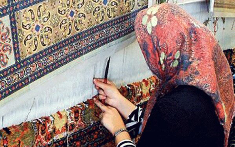تولید ۱۳۰۰ تخته فرش توسط مددجویان کرمانی