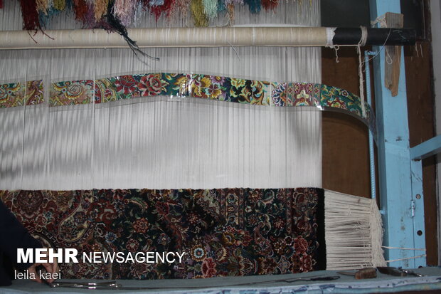 تولید سالانه بیش از ۱۰۰ هزار مترمربع فرش دستباف در کرمانشاه
