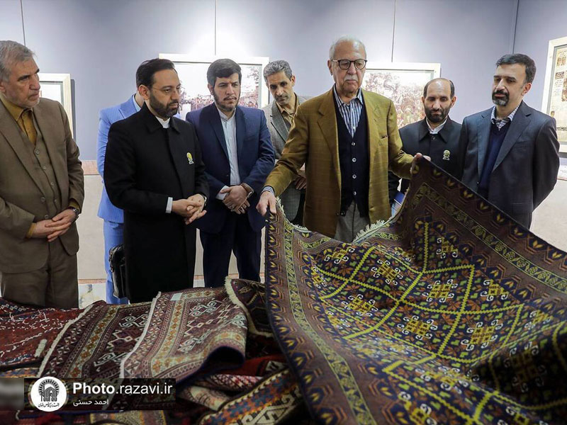 اهدای ۱۳۳ تخته فرش و منسوجات نفیس به موزه آستان قدس توسط دکتر صباحی