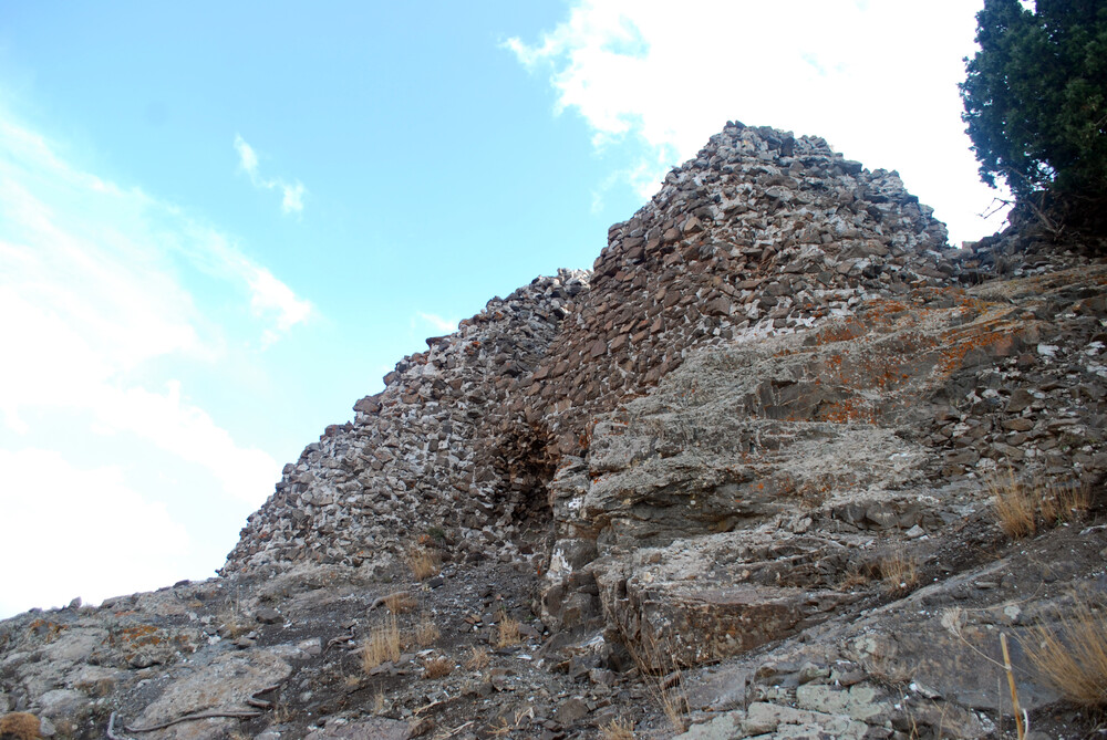 Alamut_Castel