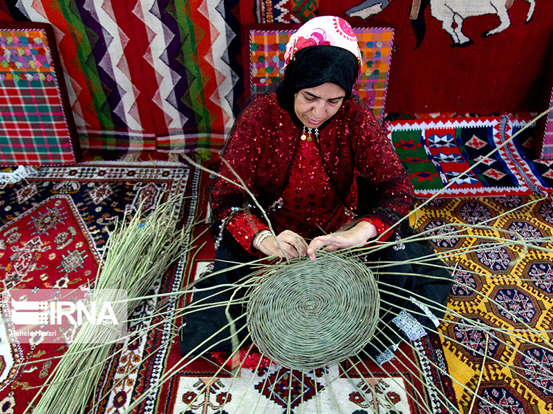 سهم ۳۰ درصدی عشایر در اقتصاد صنایع دستی آذربایجان‌شرقی